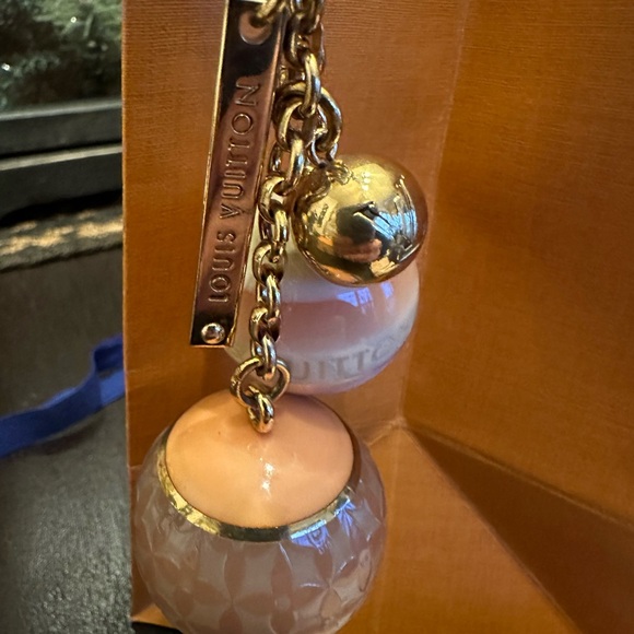 Louis Vuitton Gold, Pink and Cream Keychain - Picture 5 of 6